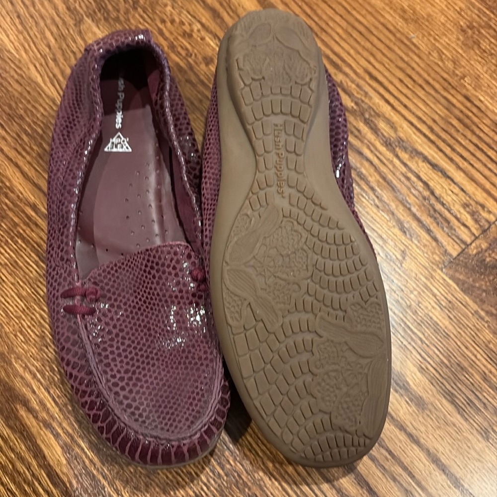 Hush Puppies Snake Skin Print leather Loafers size 10
